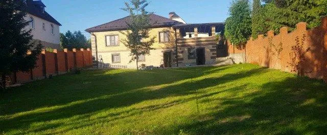 Дом, 205 кв.м на участке 12 сот