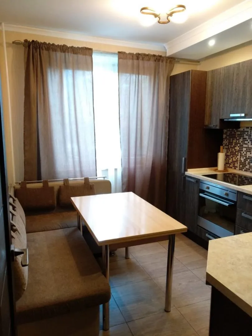 2-комн. квартира, 55.2/30/9