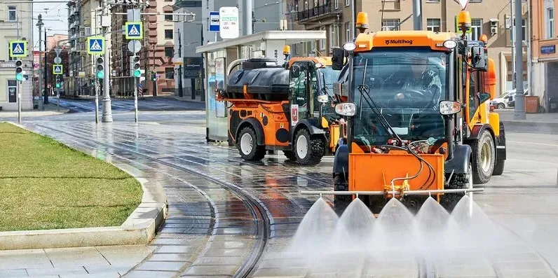 С шампунем вымоют дороги и тротуары в Москве