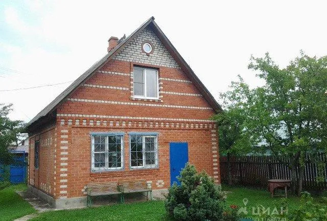 Дом, 100 кв.м на участке 5.5 сот