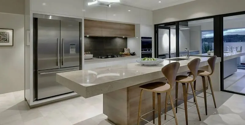 Дизайн кухни в современном стиле: модные тренды в 2025 году