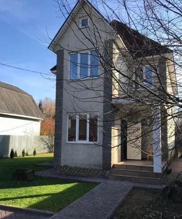 Дом, 110 кв.м на участке 8 сот