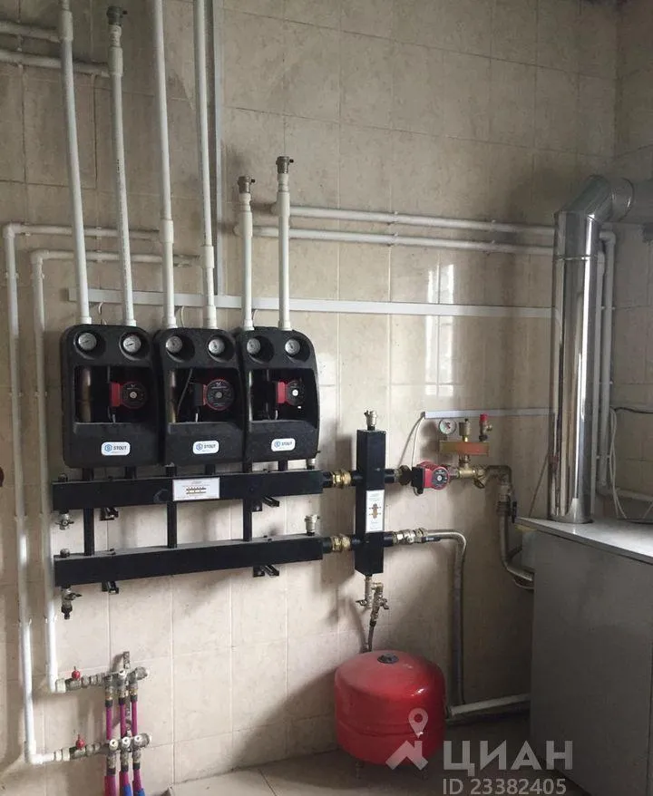 Дом, 230 кв.м на участке 8 сот