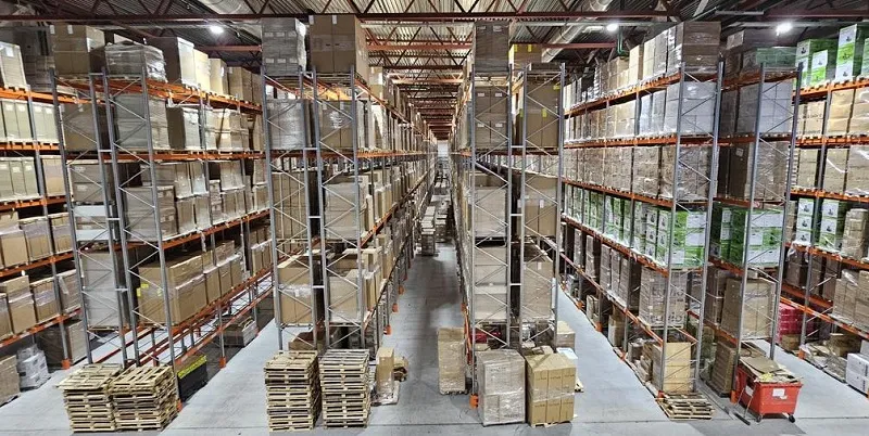 Все о складских стеллажах: виды, особенности, преимущества