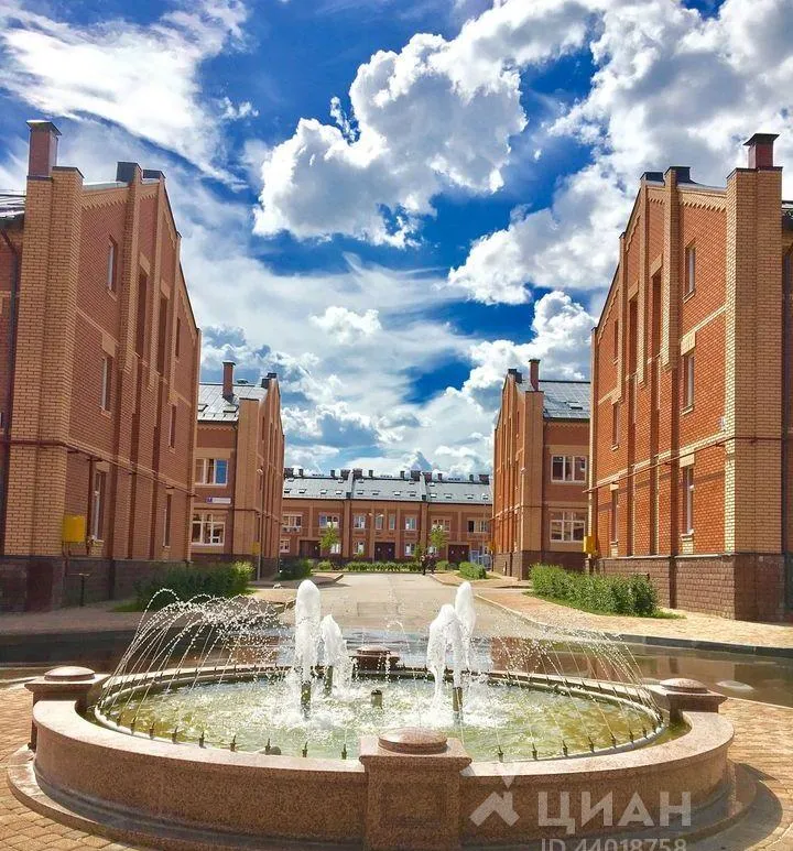 Дом, 139 кв.м на участке 1 сот