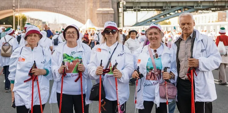 Бесплатные тренировки в парках Москвы: бег и скандинавская ходьба до конца октября