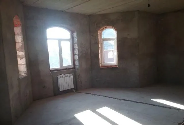 Дом, 280 кв.м на участке 9.8 сот