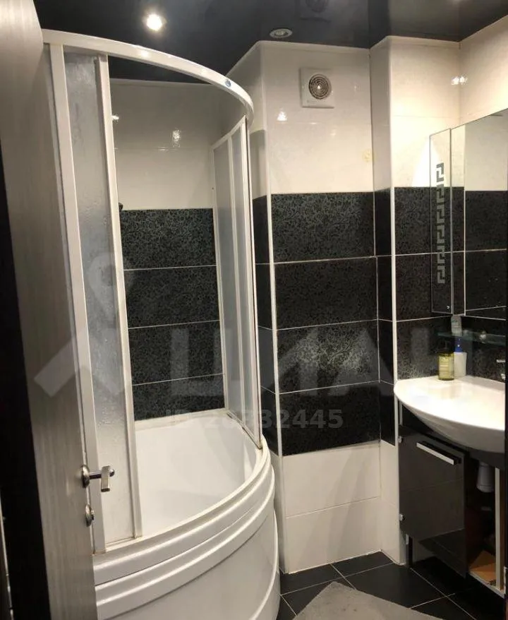 2-комн. квартира, 64.3/33/13