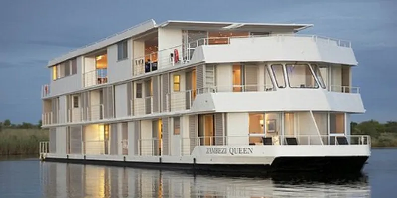 В Петербурге появятся плавучие отели