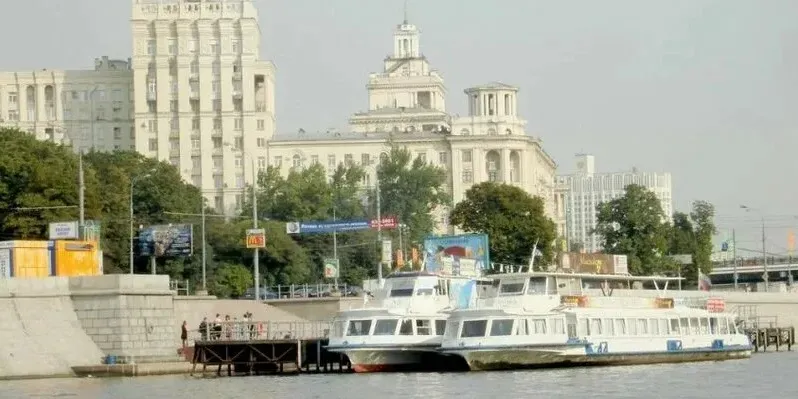 В Москве очистили акватории и углубили дно пассажирских причалов
