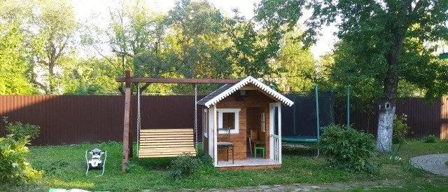 Дом, 120 кв.м на участке 8.2 сот