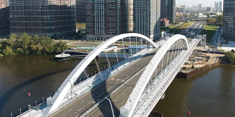 Мост Академика Королева открыт: новый транспортный каркас и подарок ко Дню города