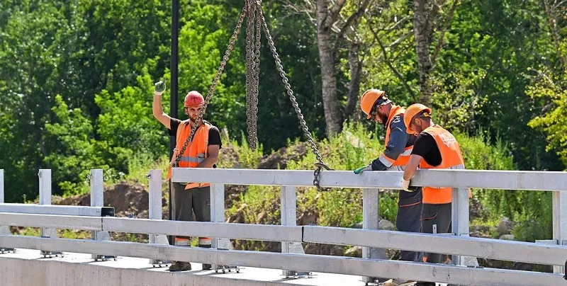 В Северном округе Москвы началось строительство путепровода через пути МЦД-2