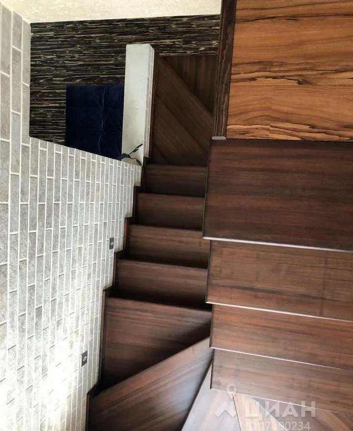 Дом, 122 кв.м на участке 4 сот