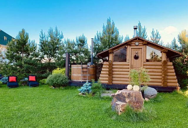 Дом, 675 кв.м на участке 18 сот