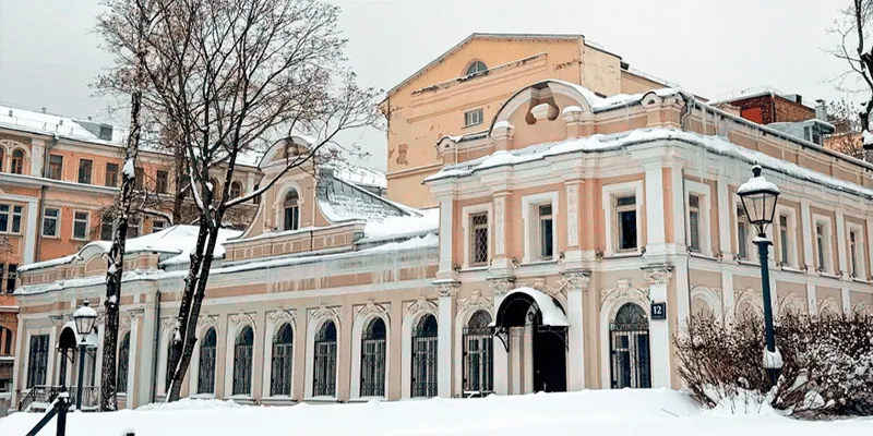 Помещение в усадьбе XIX века в Басманном районе выставлено на аукцион