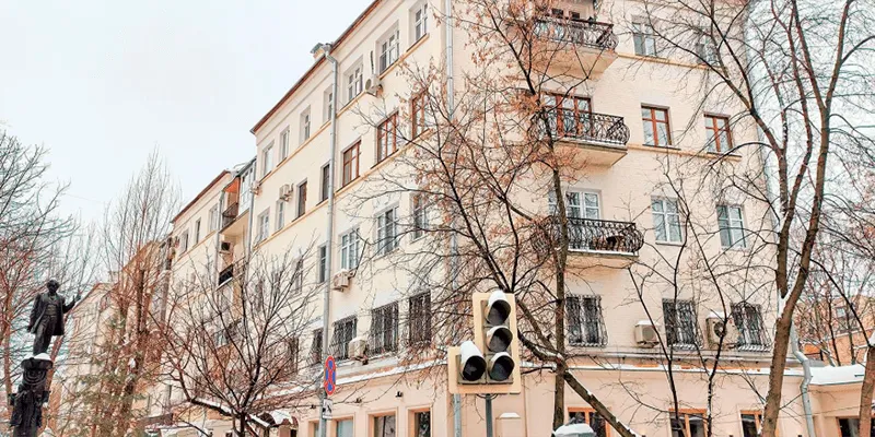 Три коммерческих помещения на Малой Бронной выставлены на торги — заявки принимаются до 9 апреля