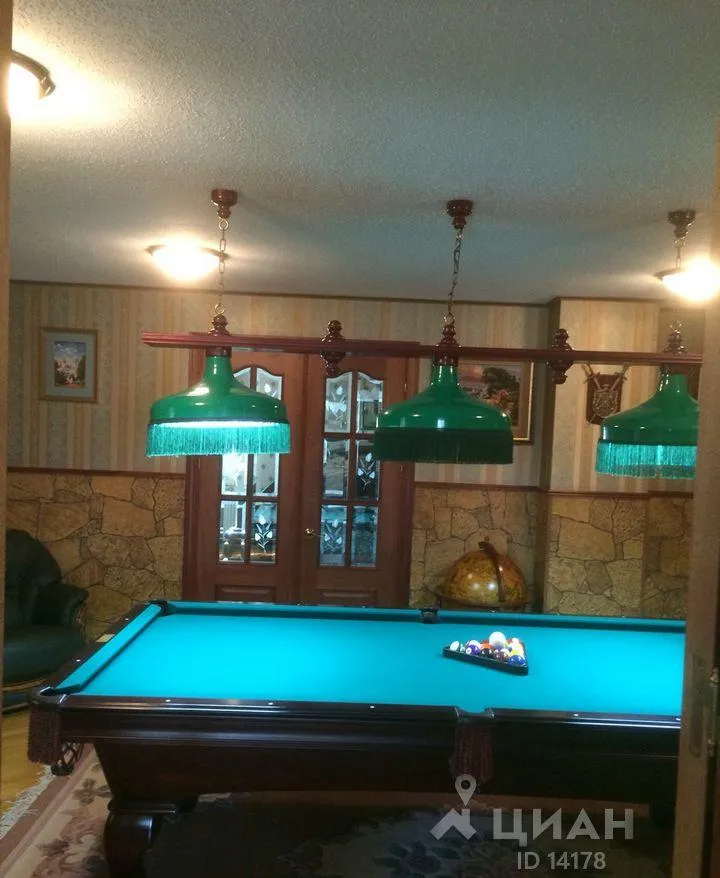 Дом, 485 кв.м на участке 10 сот