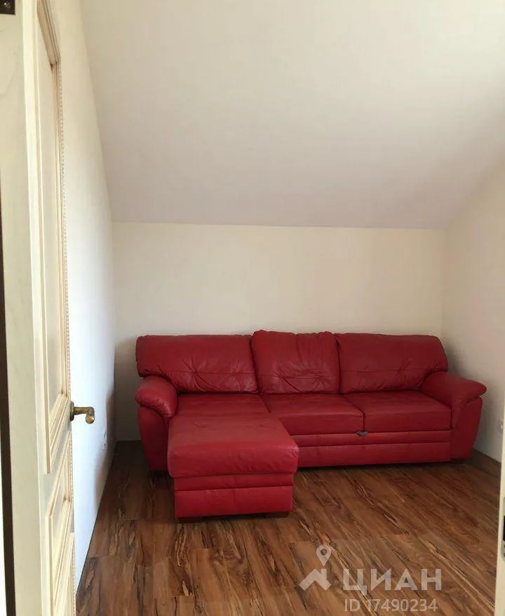 Дом, 122 кв.м на участке 4 сот