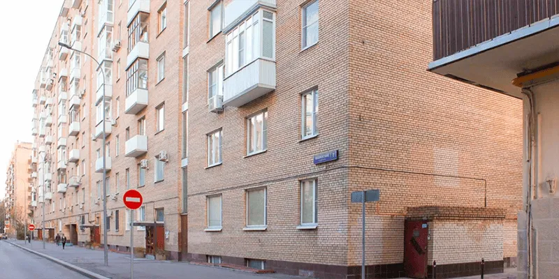 В Хамовниках выставлено на торги помещение 266 м² с отдельным входом