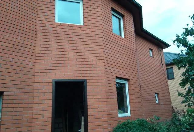 Дом, 205 кв.м на участке 8 сот