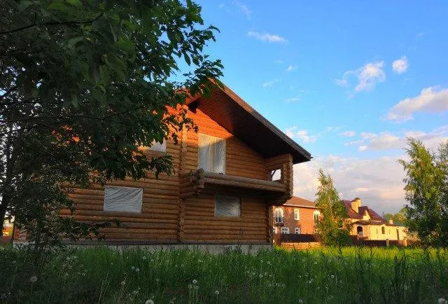 Дом, 280 кв.м на участке 10 сот