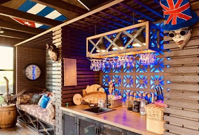 Дом, 675 кв.м на участке 18 сот