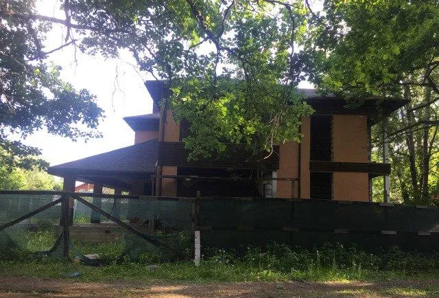 Дом, 275 кв.м на участке 10 сот