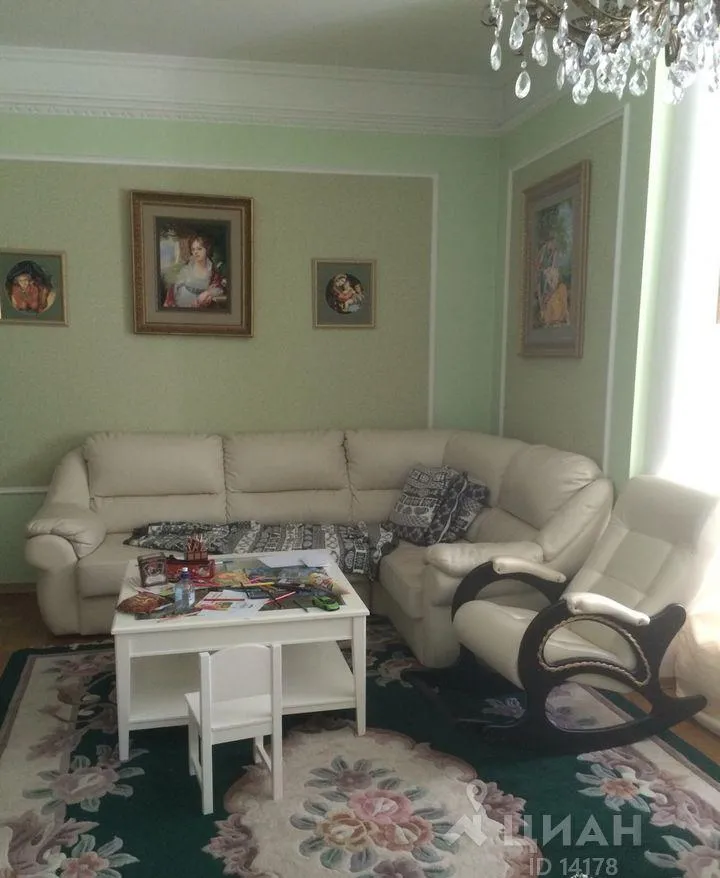 Дом, 485 кв.м на участке 10 сот