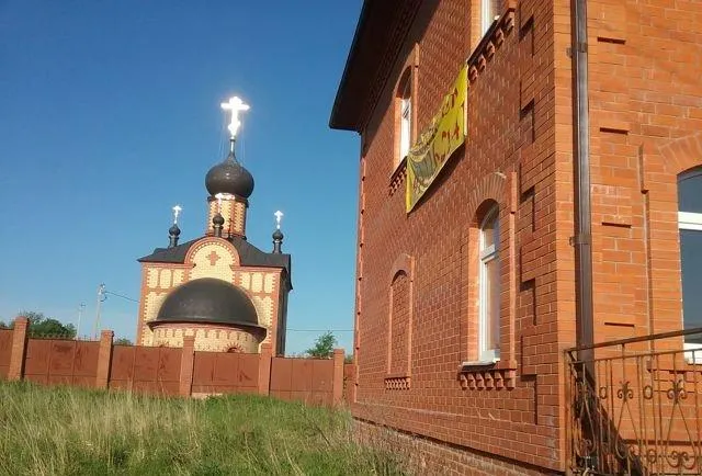 Дом, 280 кв.м на участке 9.8 сот