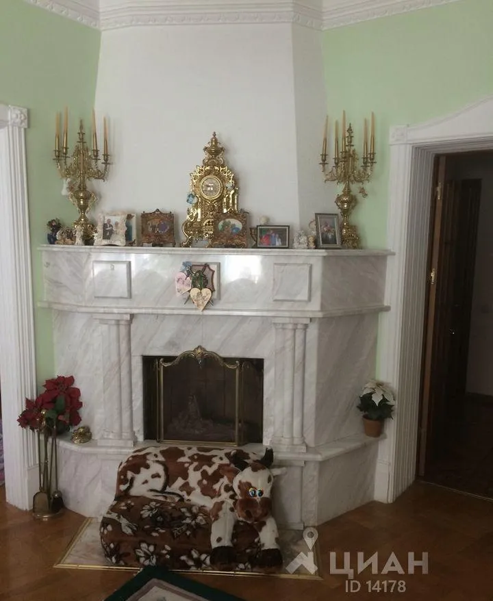 Дом, 485 кв.м на участке 10 сот