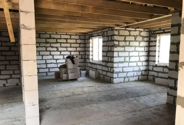 Дом, 240 кв.м на участке 6 сот