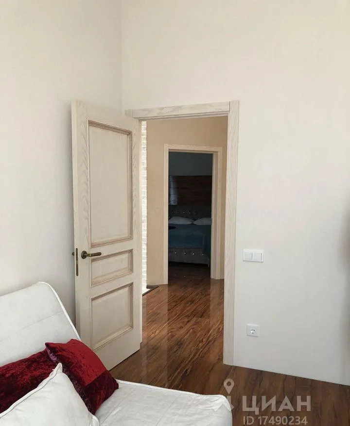 Дом, 122 кв.м на участке 4 сот