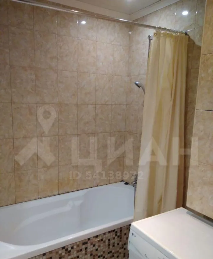 2-комн. квартира, 65.65/38.4/11.3