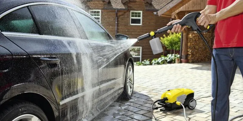Юристы предупреждают о штрафах за мытье машины