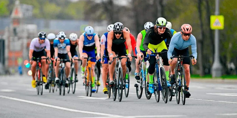 Эстафета, гонка с препятствиями и триатлон в Москве 18–19 апреля