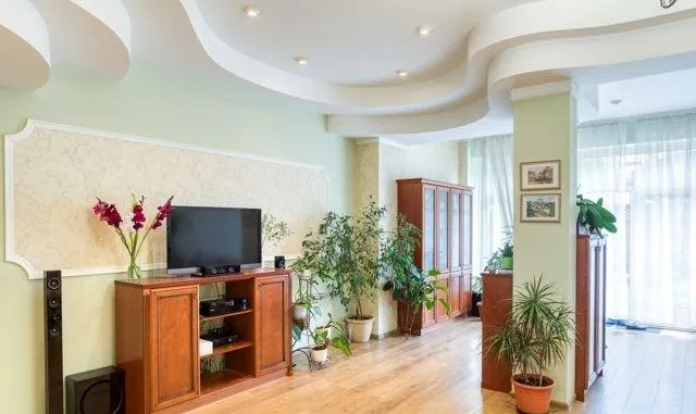 Дом, 235 кв.м на участке 2 сот