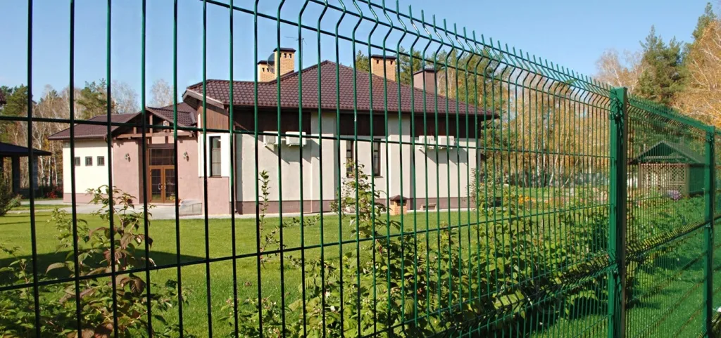 Забор из сетки-гиттер 3d