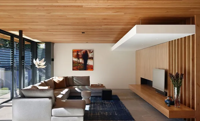 Потолок из дерева