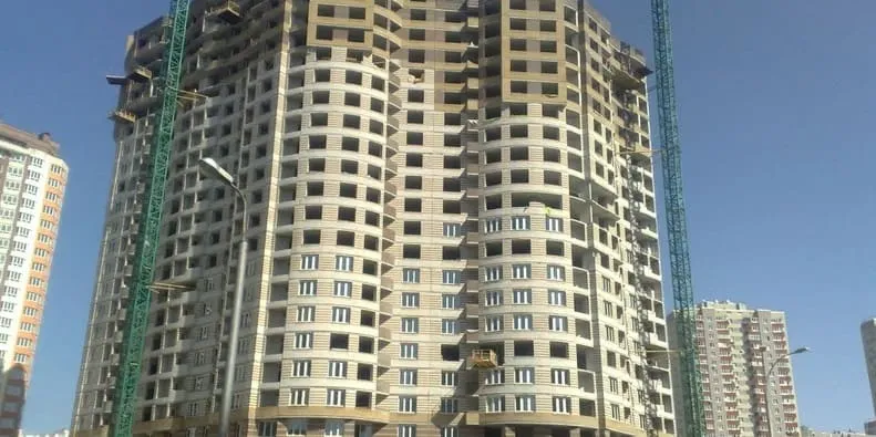 Монолитные дома строительство.jpg