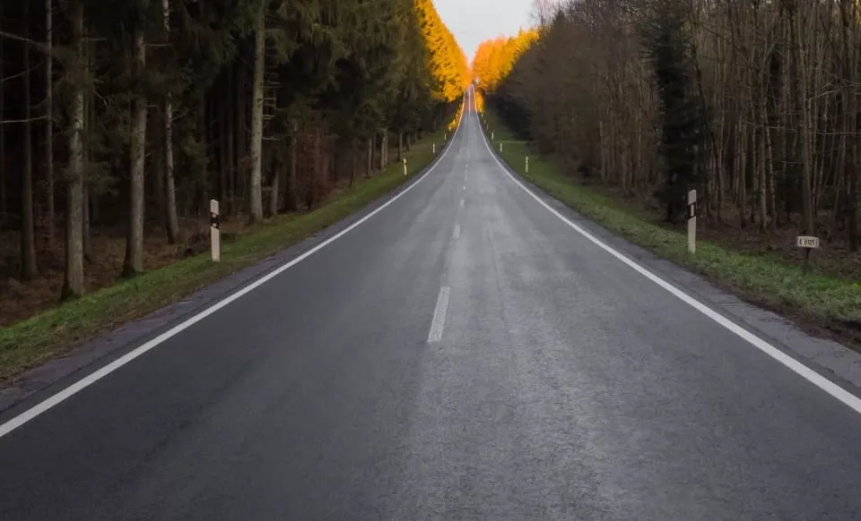 Асфальтная дорога.jpg Асфальтная дорога.jpg