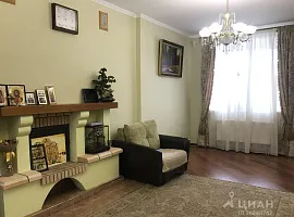 Дом, 320 кв.м на участке 13 сот