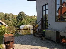 Дом, 105 кв.м на участке 6 сот