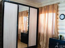 Дом, 237 кв.м на участке 10.7 сот