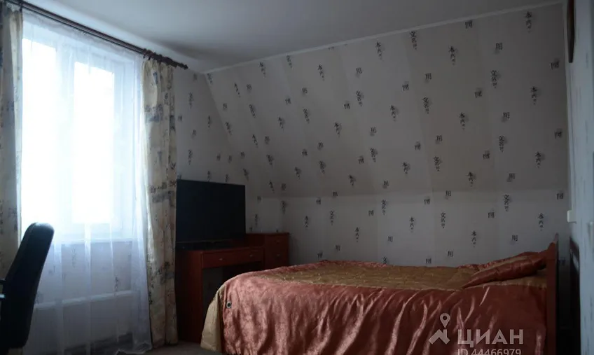 Дом, 100 кв.м на участке 18 сот