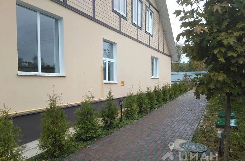 Дом, 560 кв.м на участке 12 сот