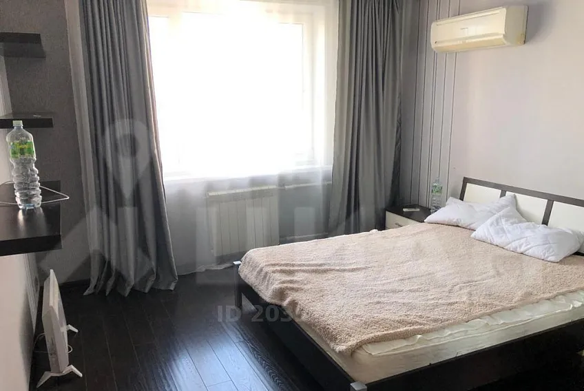 2-комн. квартира, 64.3/33/13