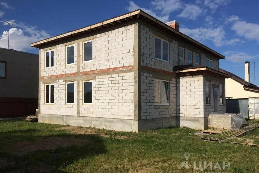 Дом, 300 кв.м на участке 7.5 сот