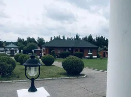 Дом, 1110 кв.м на участке 220 сот