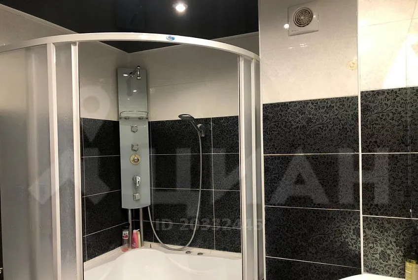 2-комн. квартира, 64.3/33/13